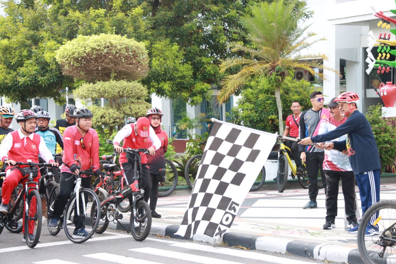 Pemprov Kalteng Gelar Kegiatan Bersepeda Gembira Peringati Hari Pahlawan dan Jelang Gelar UCI MTB