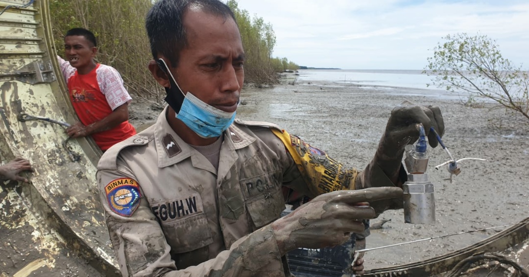 Ini Penjelasan Polda Kalteng Terkait Temuan Serpihan Pesawat di Laut Kumai